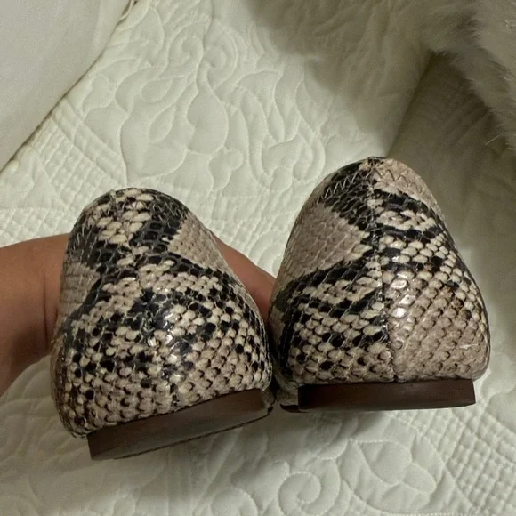 Tory Burch Snakeskin Flats with Gold Logo - Picture 7 of 9